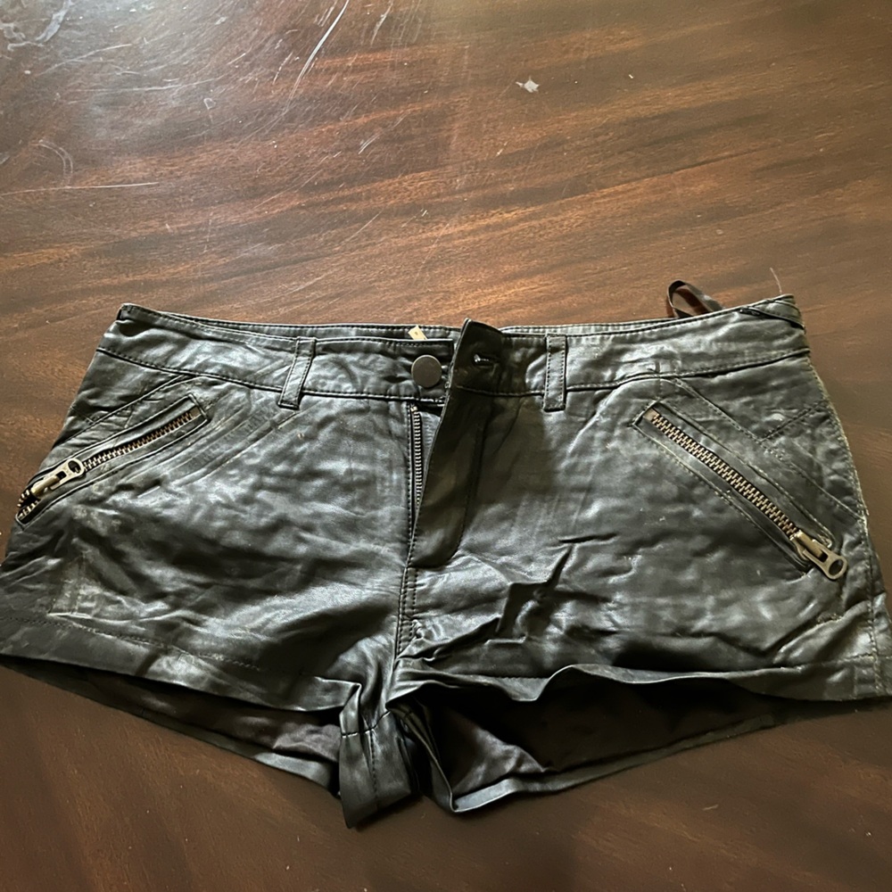free people leather micro shorts! size 6, fits 2-4